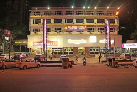 Goldmine Hotels Chennai Bagian luar foto